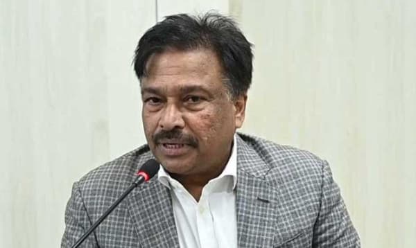 ফ্যাসিস্টদের সাথে সম্পর্ক থাকলে সভাপতি হতে পারতাম না: ফারুক আহমেদ