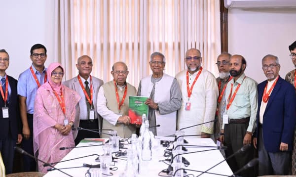 স্বাস্থ্য বিষয়ক সংস্কার কমিশনের সুপারিশ দ্রুত বাস্তবায়নের নির্দেশ প্রধান উপদেষ্টার