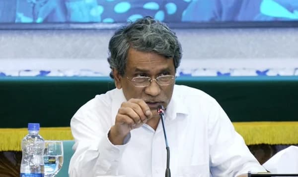নাগরিকের অধিকার সুরক্ষিত থাকে এমন জাতীয় সনদ তৈরি হচ্ছে: আলী রীয়াজ