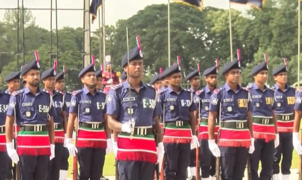 বিবাহিতদের পুলিশ ক্যাডারে সুপারিশ না করার প্রস্তাব