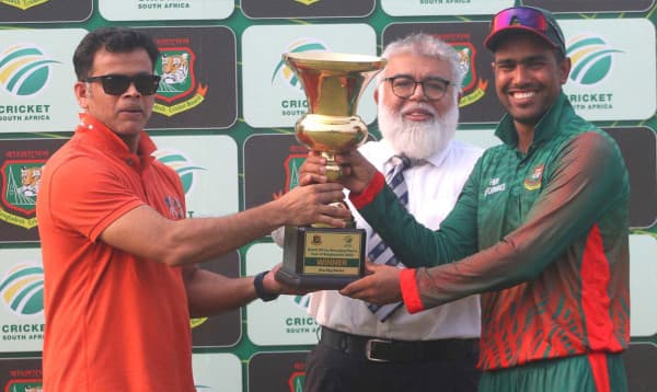 দক্ষিণ আফ্রিকাকে হারিয়ে সিরিজ জয় বাংলাদেশের