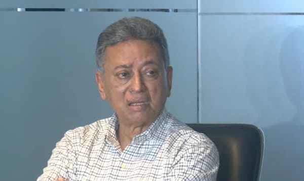 দেশ এক অনিশ্চিত অবস্থায়, কোনদিকে যাচ্ছে কেউ জানে না: আমির খসরু