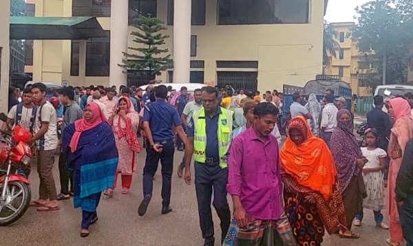 ঠাকুরগাঁওয়ে সড়কের পাশে মিলল যুবকের মরদেহ