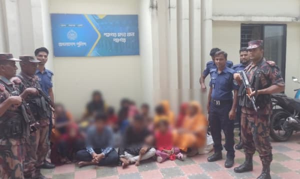 পঞ্চগড়ে সীমান্ত বাতি নিভিয়ে ২১ জনকে পুশইন করেছে বিএসএফ