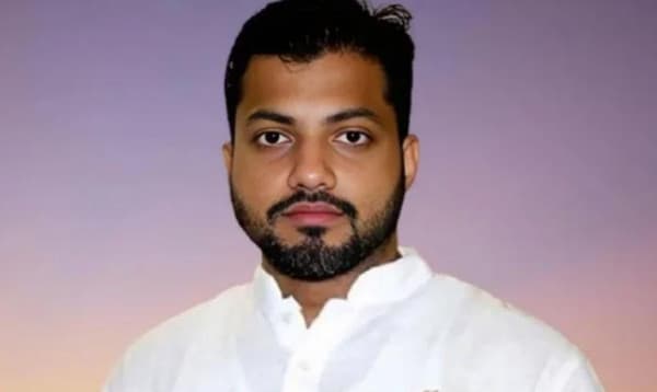শপথ কেবল একটা ফরমালিটি: ইশরাক হোসেন