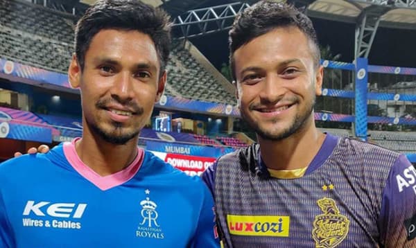 আইপিএলে সাকিবকে ছাড়িয়ে মুস্তাফিজের রেকর্ড