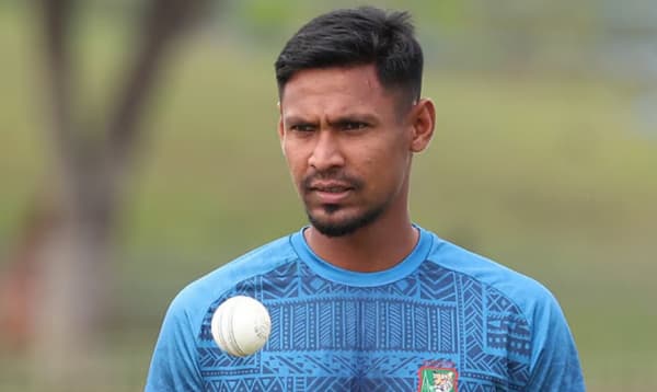 পাকিস্তান সফর থেকে ছিটকে গেলেন মোস্তাফিজ, ডাক পেলেন খালেদ