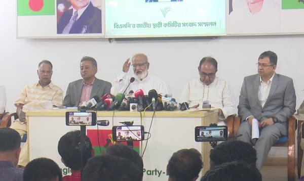 'ডিসেম্বরের মধ্যে নির্বাচন না হলে সরকারকে সহযোগিতা করা কঠিন হবে'