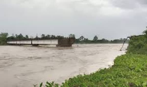 ভারতের উত্তর-পূর্বাঞ্চলে ভয়াবহ বন্যা ও ভূমিধসে নিহত ৩০