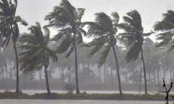 রাতের মধ্যে ঢাকাসহ ৭ অঞ্চলে ঝড়ের আভাস