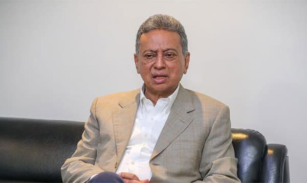পক্ষপাতদুষ্টভাবে এপ্রিলে নির্বাচন নেয়ার পাঁয়তারা চলছে: আমীর খসরু