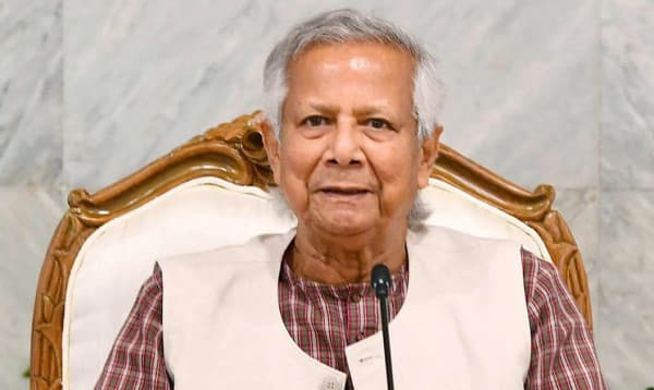 ৪ দিনের সফরে আজ যুক্তরাজ্যে যাচ্ছেন প্রধান উপদেষ্টা