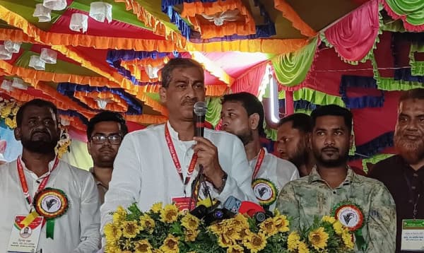 প্রধান উপদেষ্টা-তারেক রহমানের সাক্ষাৎ হলে জনগণ উপকৃত হবে: এ্যানি