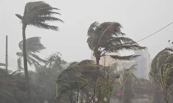 দুপুরের মধ্যে ৮ অঞ্চলে  বৃষ্টি বা বজ্রবৃষ্টিসহ ঝড়ের আভাস