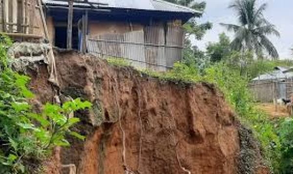 BD  experiences drizzling rain: Landslide likely in hilly areas