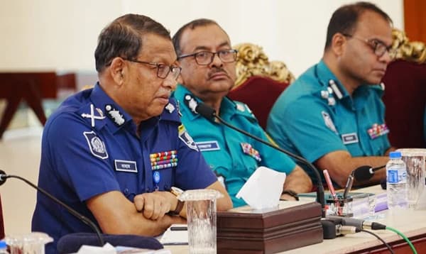 পুলিশ সদস্যদের নিষ্ঠার সঙ্গে দায়িত্ব পালনের নির্দেশ আইজিপির