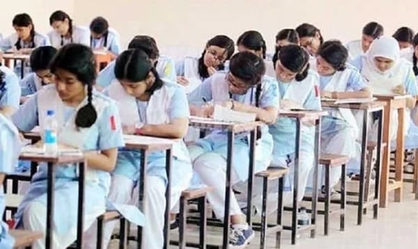 এইচএসসি পরীক্ষা কাল: কমেছে পরীক্ষার্থী, কঠোর নির্দেশনা