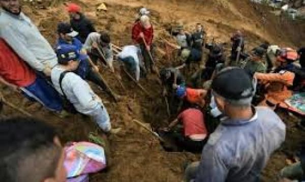 Colombia landslide kills at least 10, dozens missing or injured