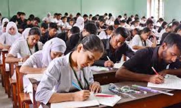 HSC, equivalent exams begin: Over 12 lac taking part