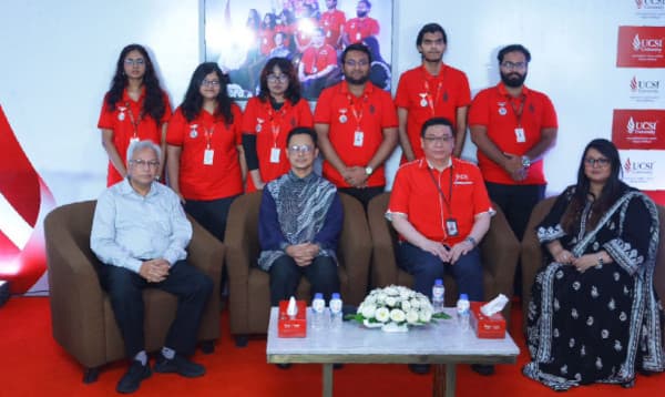 ইউসিএসআই ইউনিভার্সিটির ৬ শিক্ষার্থী পেলেন ব্রান্ড অ্যাম্বাসেডর অ্যাওয়ার্ড