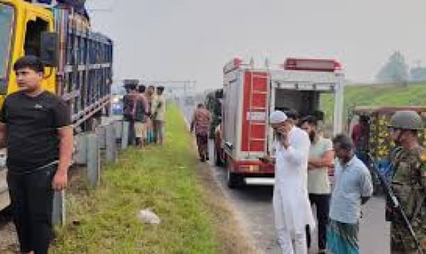 BD road crash: One killed on Dhaka-Nawa expressway