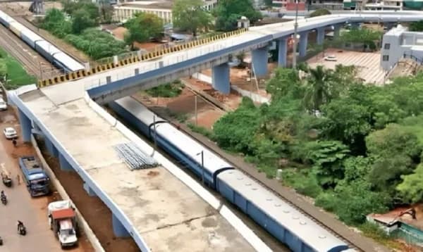 ভারতে অদ্ভুত নকশার ৯০ ডিগ্রি বাঁকের সেতু , বরখাস্ত ৭ ইঞ্জিনিয়ার