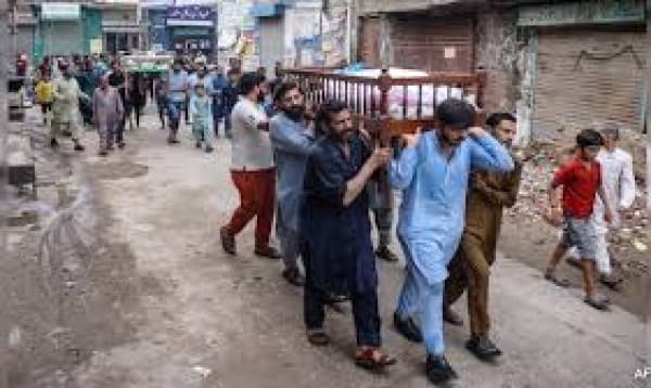 Floods kill 32 in Pakistan following torrential rains