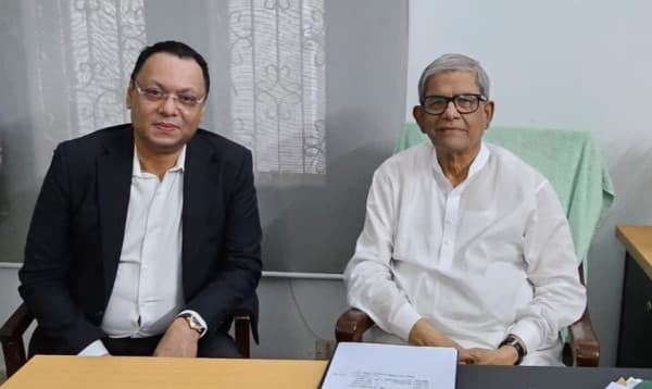 বিএনপি মহাসচিবের সাথে শওকত আজিজ রাসেলের বৈঠক
