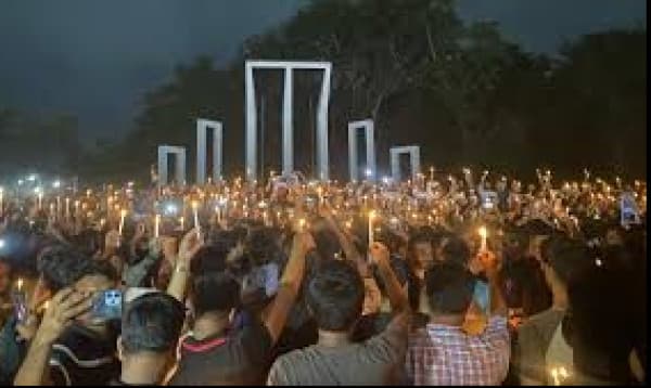 Chhatra Dal lights candles in memory of July martyrs