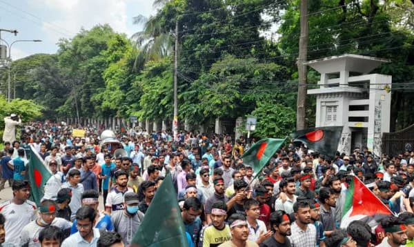 দমন-পীড়নের কারণে কোটা আন্দোলন রূপ নেয় এক দফায়
