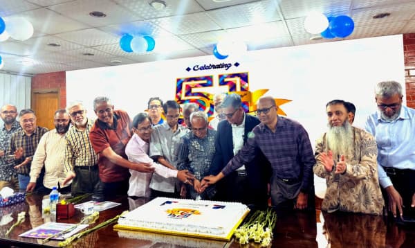 ঐতিহ্য ও উৎসবের আমেজে ঢাবির মার্কেটিং বিভাগের ৫১ বছর পূর্তি উদযাপন