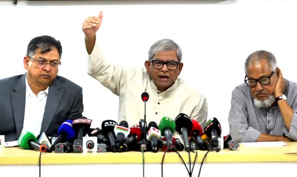 গণতান্ত্রিক যাত্রায় এগিয়ে যাবে দেশ, আশা মির্জা ফখরুলের