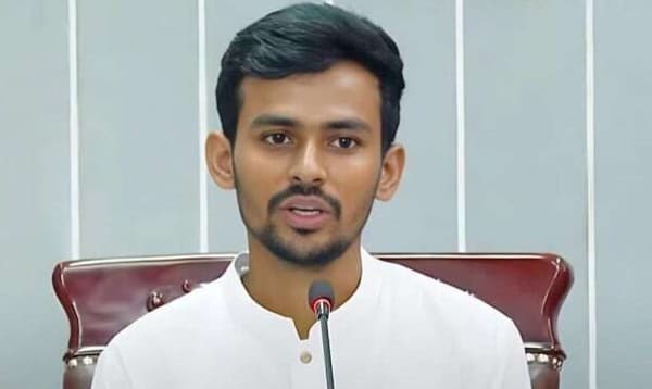 ১১ জুলাইকে ‘প্রথম প্রতিরোধ দিবস’ হিসেবে ঘোষণা করলেন আসিফ মাহমুদ