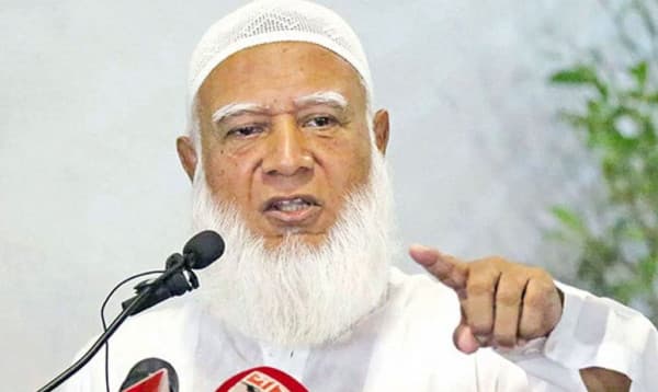 রাজধানীর মিডফোর্ডের ঘটনায় জামায়াত আমিরের স্ট্যাটাস