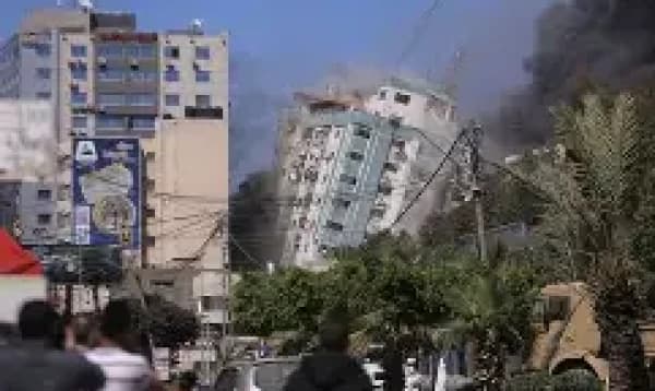 Israeli forces bombard Gaza as Israel-Hamas ceasefire talks stall