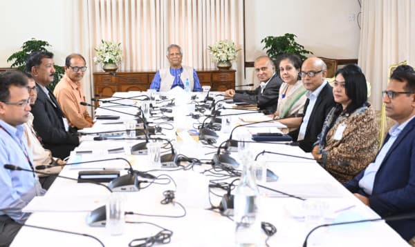 প্রাথমিকে প্রধান শিক্ষকের শূন্যপদে দ্রুত নিয়োগের নির্দেশ প্রধান উপদেষ্টার