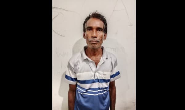ভেড়ামারায় মেয়েকে হত্যার অভিযোগে বাবা গ্রেপ্তার,মামলা করলেন মা