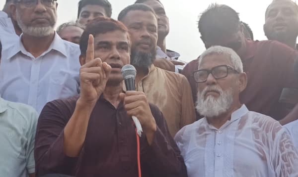 বিএনপি বিশ্বাসঘাতকতার রাজনীতি করে না: ফরহাদ হোসেন আজাদ