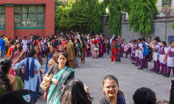 ভারতের ৬০টিরও বেশি স্কুলে বোমা হামলার হুমকি