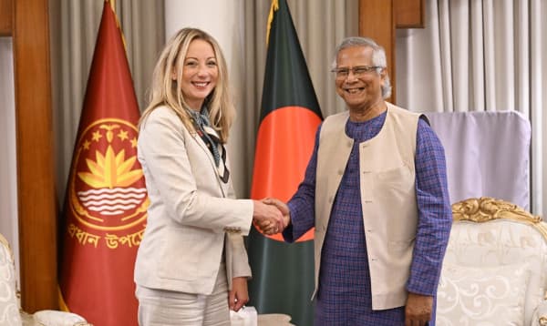 বাংলাদেশে স্টারলিংক চালু, কার্যক্রমের প্রশংসা স্পেসএক্স ভাইস প্রেসিডেন্টের