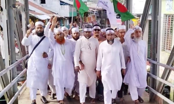 জামায়াতের সমাবেশে যোগ দিতে ঢাকায় আসছেন নেতাকর্মীরা
