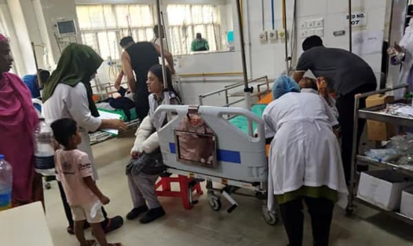 উত্তরায় মাইলস্টোন কলেজে বিমান বিধ্বস্ত: নিহত ৩, আহত শতাধিক