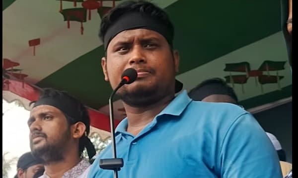 ঢাকায় মাইলস্টোন যখন আগুনে পুরছিল, তখন আওয়ামী লীগ আলু পোড়া দিয়ে খেতে চেয়েছিল