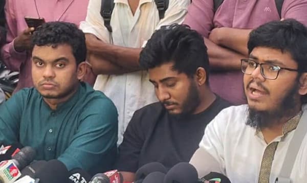 বৈষম্যবিরোধী ছাত্র আন্দোলনের কেন্দ্রীয় কমিটি বাদে সারা দেশের সব কমিটি স্থগিত