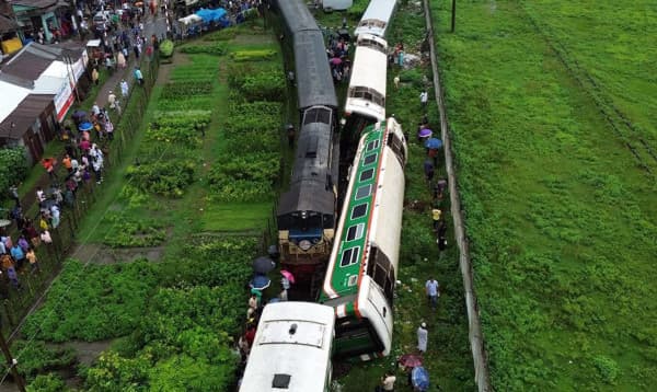 লালমনিরহাট-বুড়িমারী রুটে ৫ ঘণ্টা পর ট্রেন চলাচল স্বাভাবিক