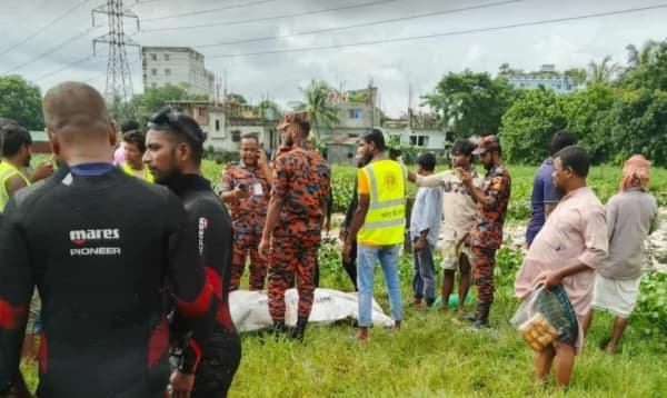 ৩৬ ঘণ্টা পর গাজীপুরে ম্যানহোলে পড়ে যাওয়া নিখোঁজ নারীর মরদেহ উদ্ধার