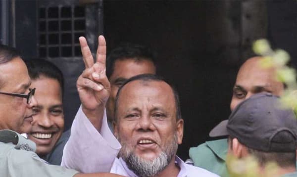 SC acquits Mubarak in 1971 war crimes case