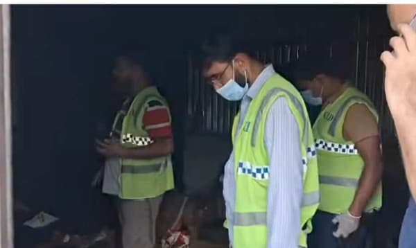 গাজীপুরে স্ত্রীকে ঘরে তালা দিয়ে পুড়িয়ে মারার অভিযোগ স্বামীর বিরুদ্ধে