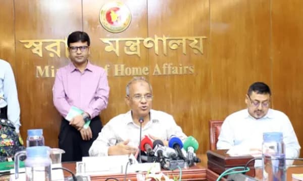 ৫ই আগস্ট ঘিরে নাশকতার কোনো শঙ্কা নেই: স্বরাষ্ট্র উপদেষ্টা
