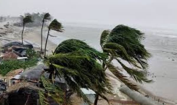 ৭ অঞ্চলে সর্বোচ্চ ৬০ কিলোমিটার বেগে ঝড়-বৃষ্টির শঙ্কা